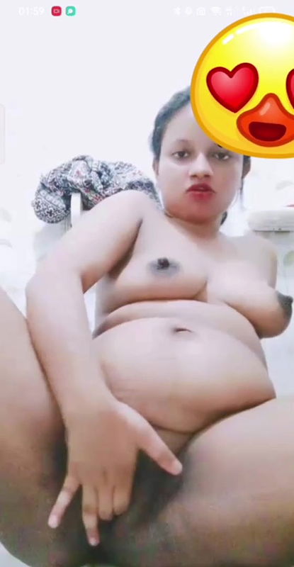 Hot horny desi babe hard pussy fingering with face in video call