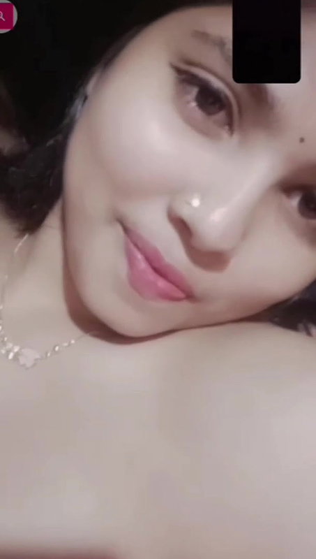 Desi cute girl smiling expression record for her bf