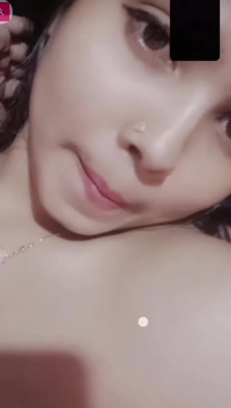 Desi cute girl smiling expression record for her bf