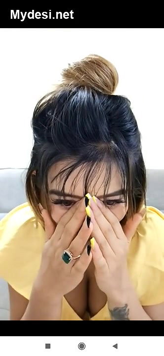 Ankita Dave Yellow Dress LIVE