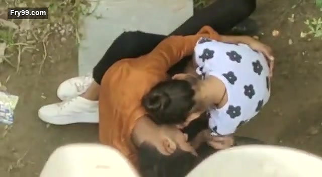 Desi lover fucking outdoor , spy video