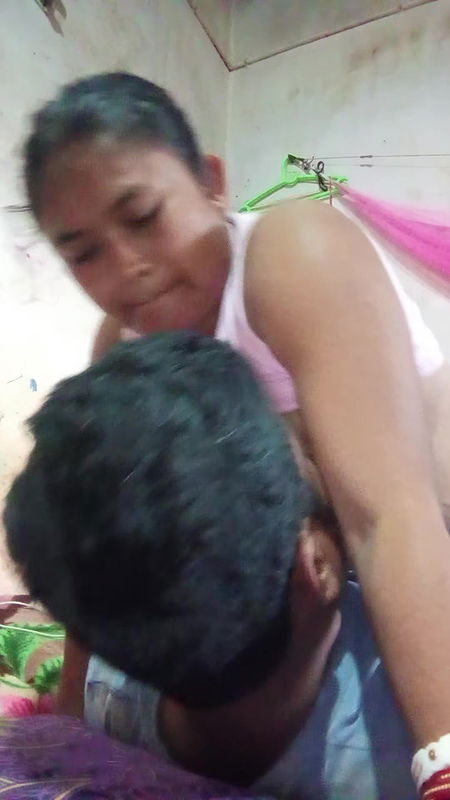 Desi Local Village Teen Girl Outdoor Xxx Video, Indian beautiful village girl outdoor sex video