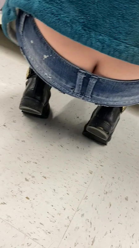 Tempting Ass crack visible through low waist jeans in supermarket