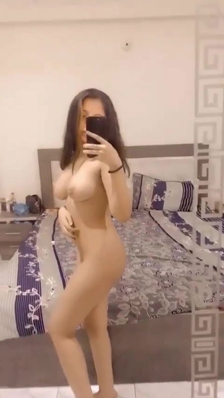 Desi beautiful teen fingring nude