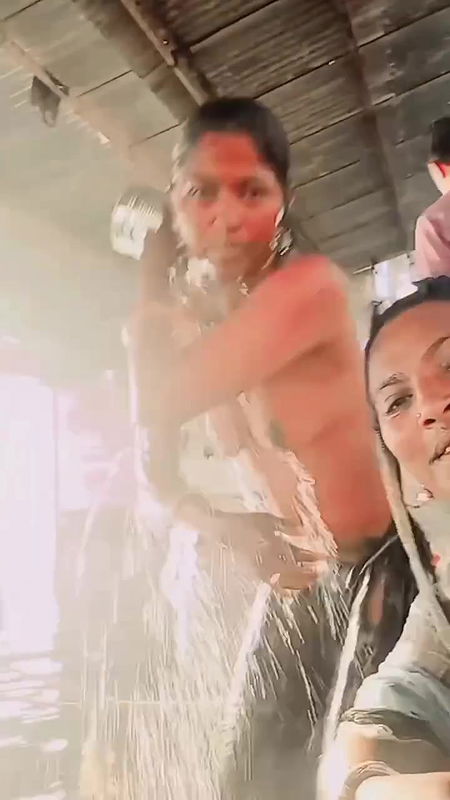 Desi Village Girl Nude Boobs Show Showering Recorded her Friend