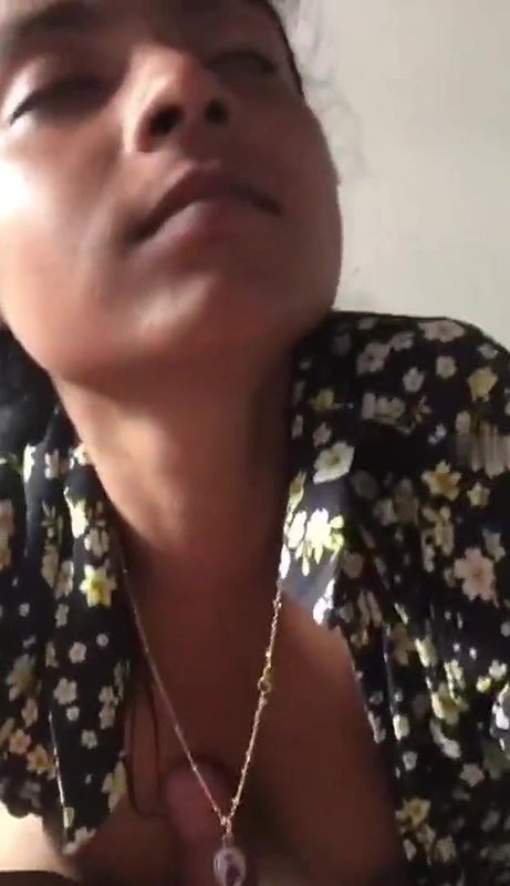 Lover recorded her sex fun time captures in snapchat holding bf dick