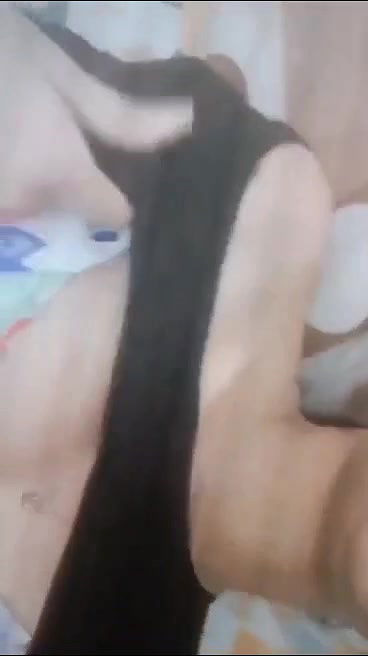 Desi cutie sucking and showing 2 snaps (2)3