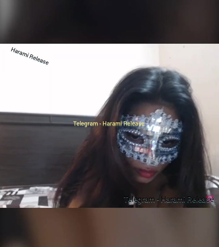 Jasmine cute babe dancing and boobs pressing hard tight boobs in pvt