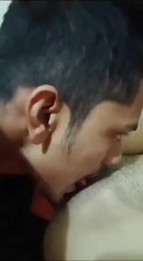 Desi teen pussy licked by lover