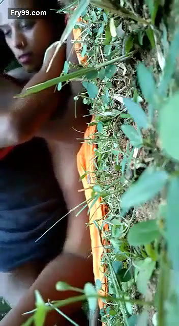 Desi lover fucking  Jungle