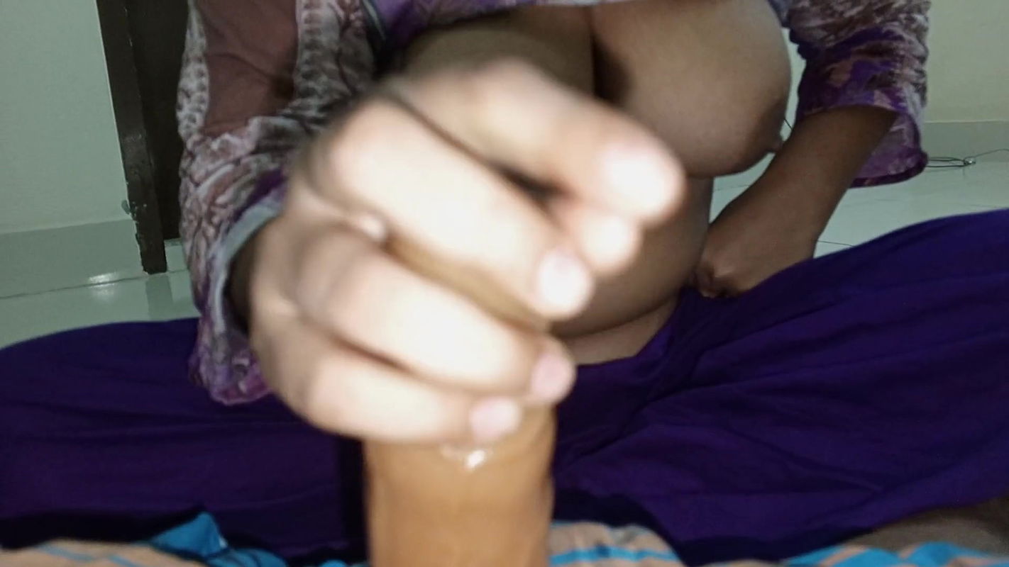 I sucked my brother-in-law’s big dick. Brother-in-law and sister-in-law fucking bangla video