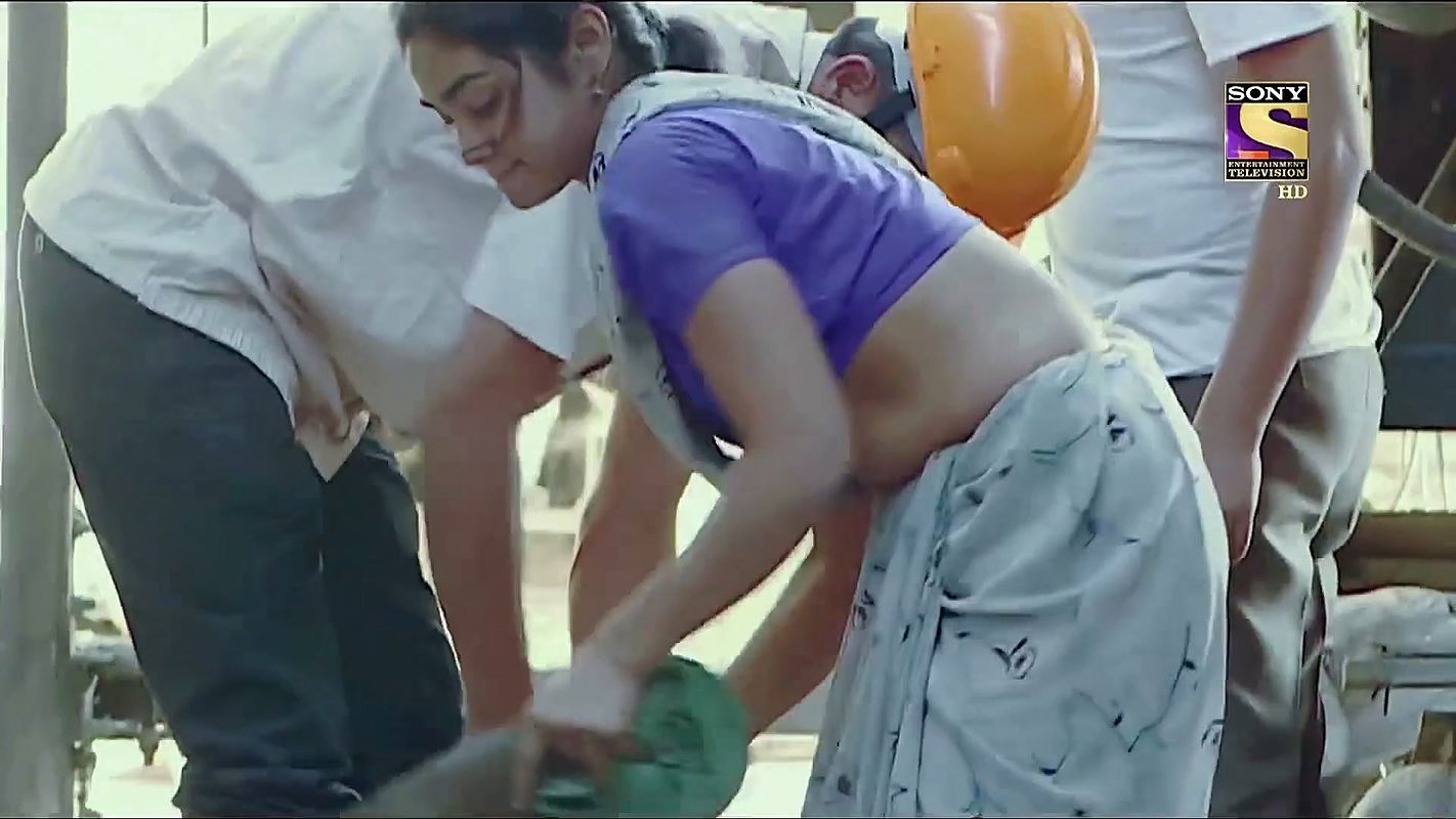 Sexy Navel Shows from old Crime patrol series