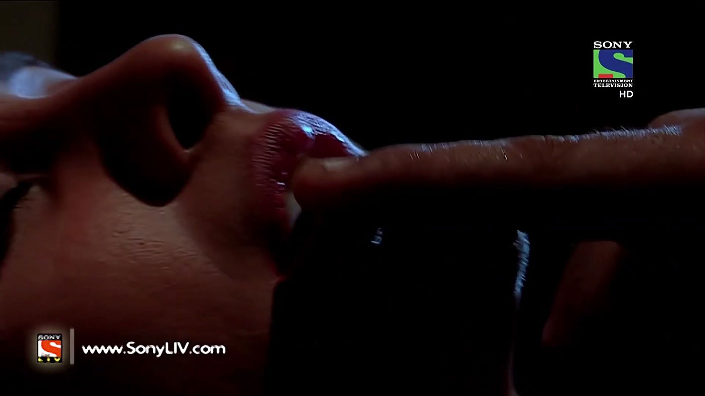 crime patrol sexy lady