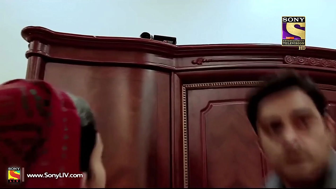 Trishna Mukerjee Sensous Scene-Crime patrol old