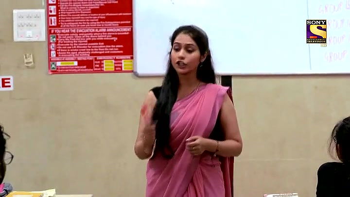 hot girl in saree and aunty anvel show from crime patrol