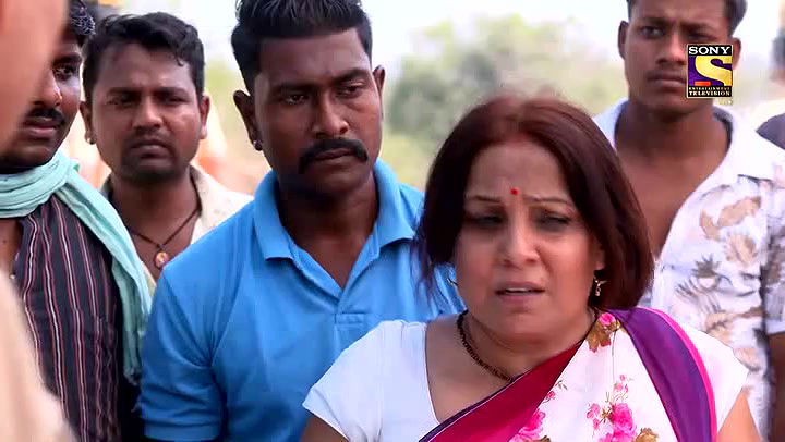 hot girl in saree and aunty anvel show from crime patrol