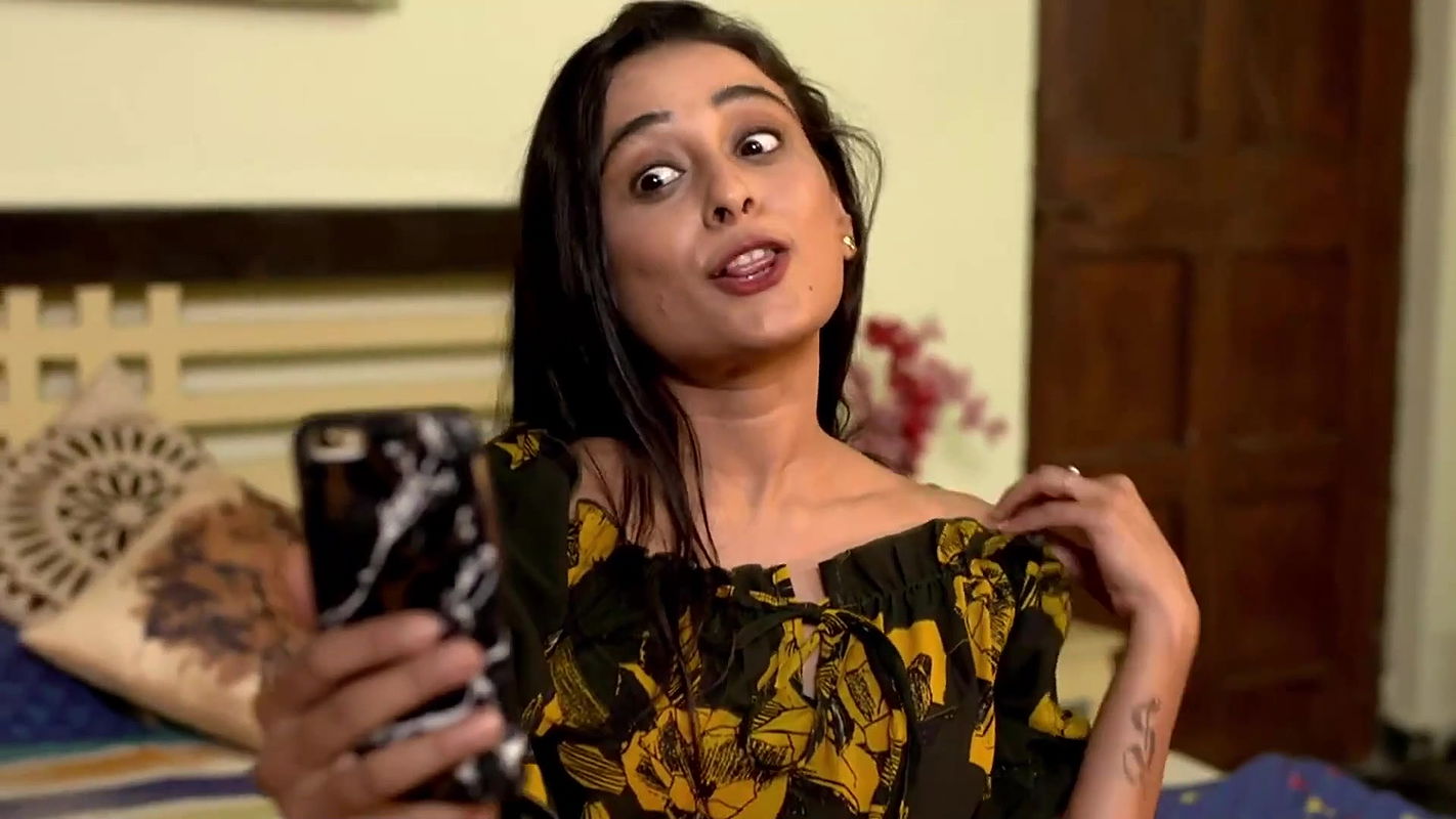 Crime aptrol girl hot scene