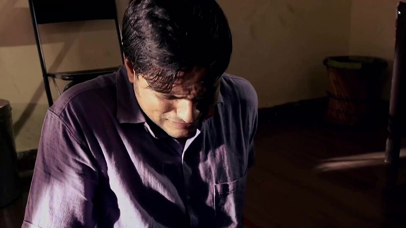 Hot aunty scene from crime patrol