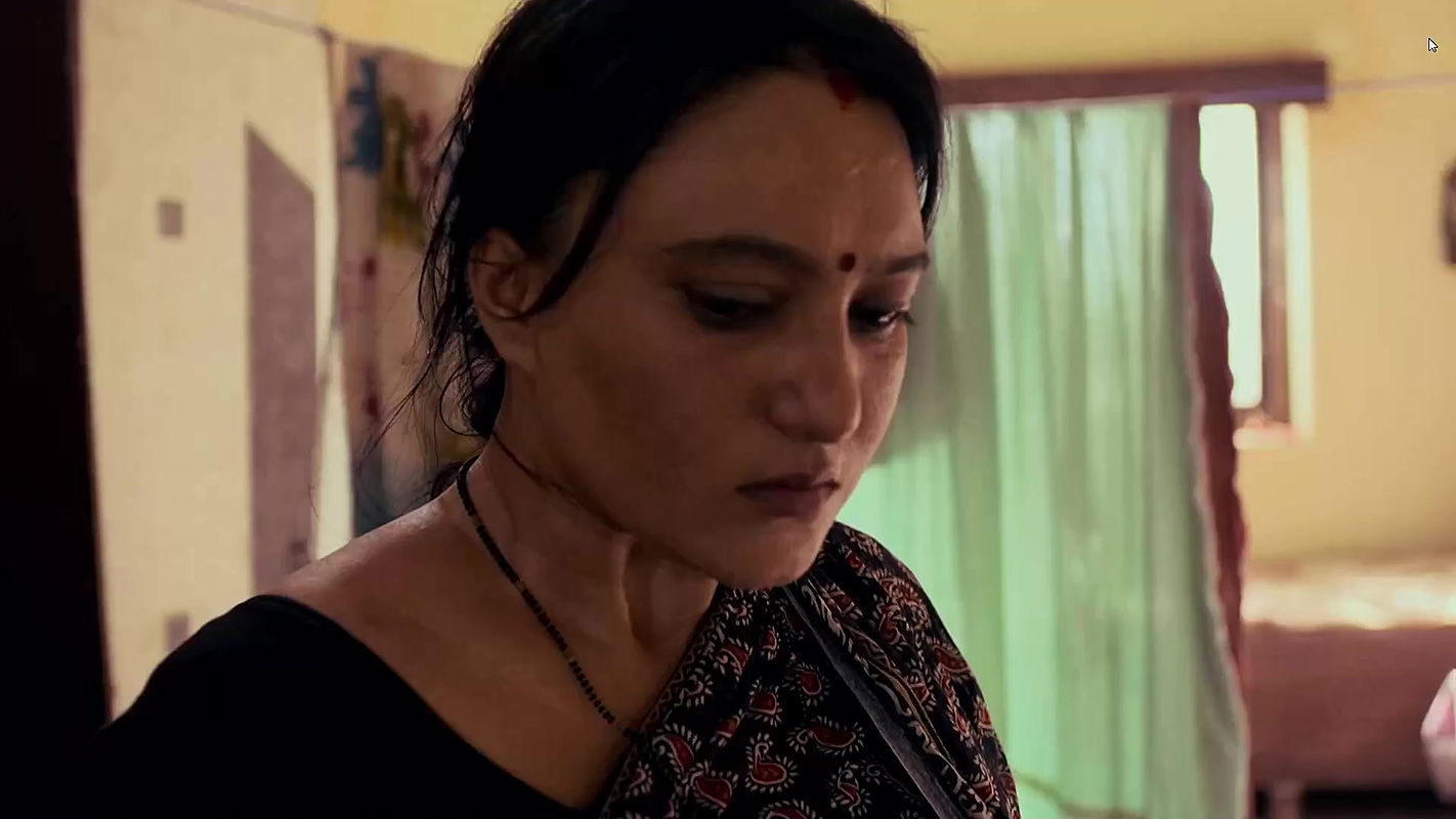 Hot aunty scene from crime patrol