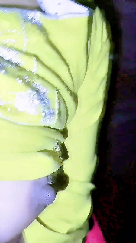 My Little Pussy Gets Its First Taste of boyfriend Huge Cock, Please Insert It Slowly, It’s Very Thick and Long