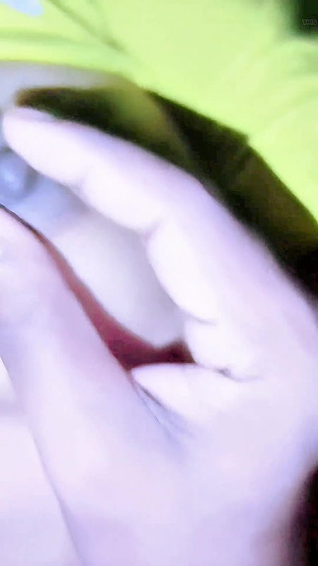 My Little Pussy Gets Its First Taste of boyfriend Huge Cock, Please Insert It Slowly, It’s Very Thick and Long