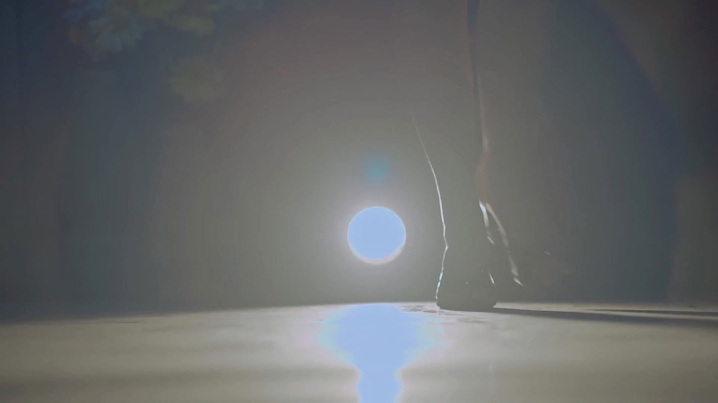 Hot busty girl and sexy girl thghs and boob scene from crime patrol