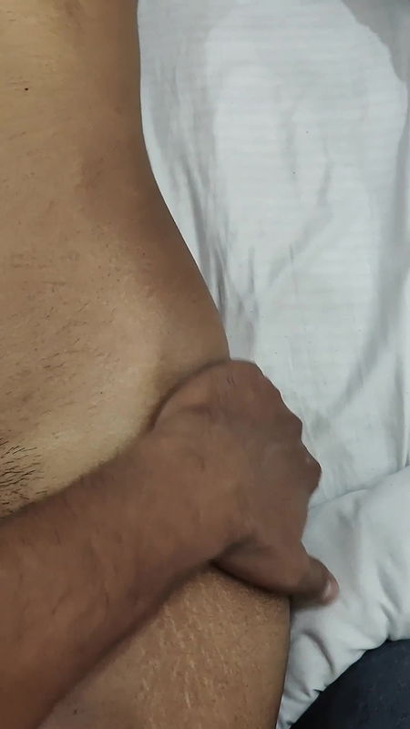 Indian girl with perfect curves and ass like latina 😍