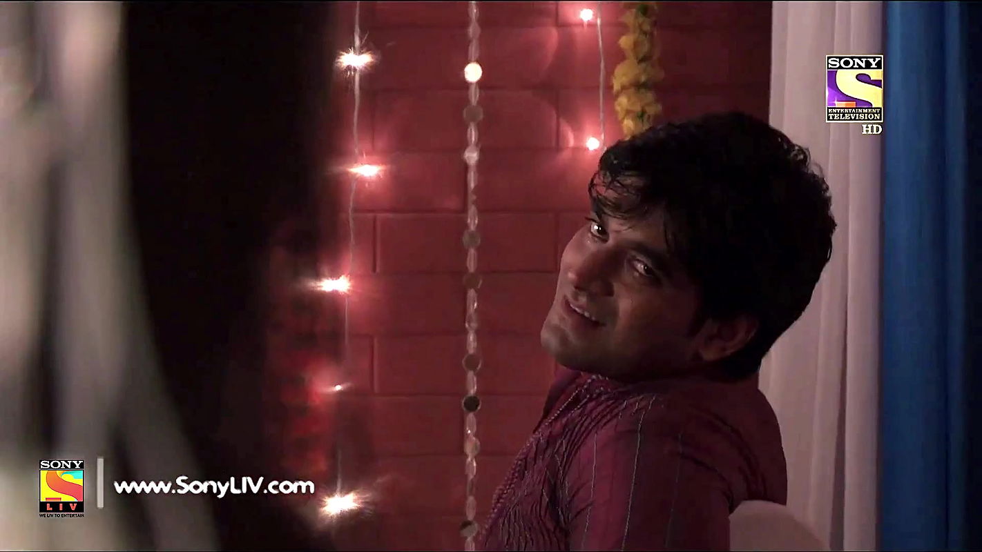 Hot lady molesting scene from crime patrol