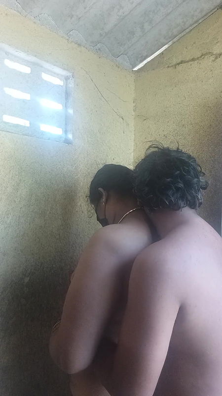 Fuck my aunty in bathroom