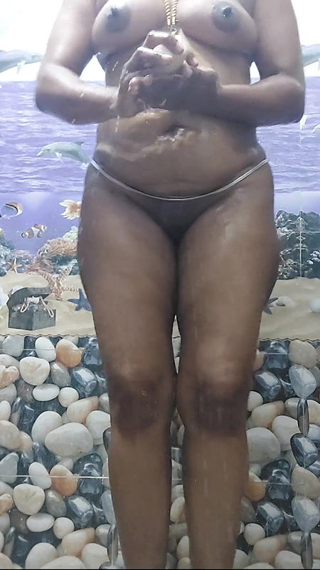 Tamil bath, Tamil ponnu dirty talk parunga enjoy parthy panunga