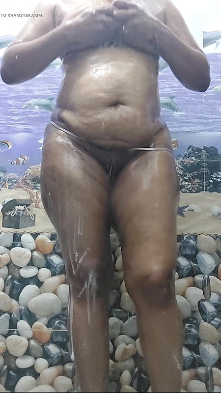 Tamil bath, Tamil ponnu dirty talk parunga enjoy parthy panunga