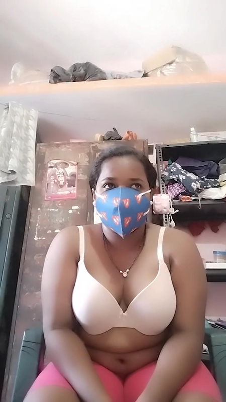 Chubby aunty dirty talk – Black tamil girl