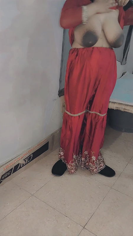 BIG BOOBS WALI AUNTY