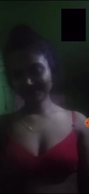 Bd Girl Showing Lover