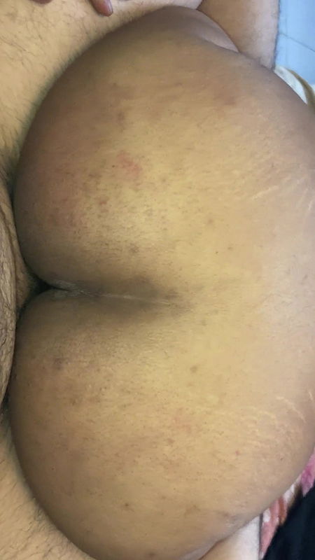 Boss se chudi muskan apne ghar pe chut ko mili rahat bhot dino bad chut se nikala pani chut me ungli karvake aya majaaaa