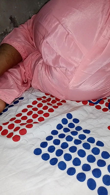 Indian hot Desi bhabhi fucked by her husband dogi style sex and hard-core-outdoor and home made eal sex video