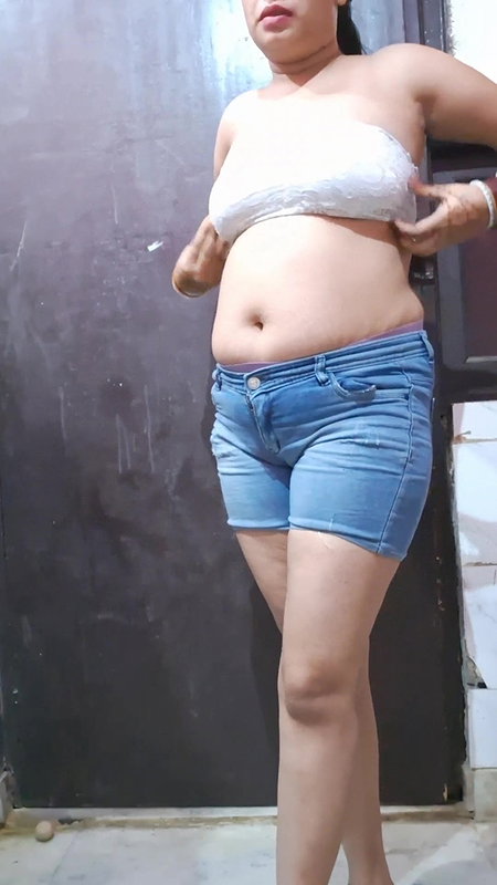 Husband ne Kitchen main Biwi ko jabardasti khich ke Choda