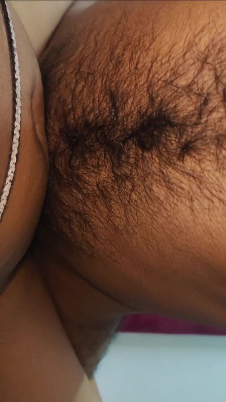 Desi Bhabhi’s pussy fucked hard