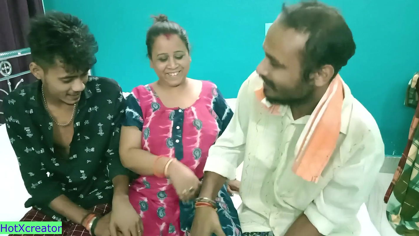 Hot Milf Aunty shared! Hindi latest XXX threesome sex