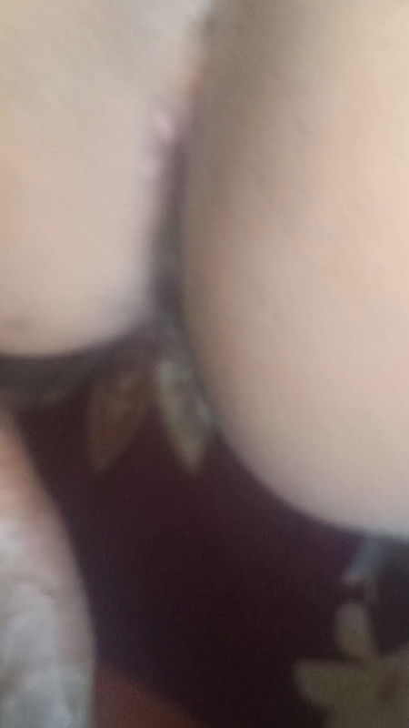 Bhabhi ki chut mein pani