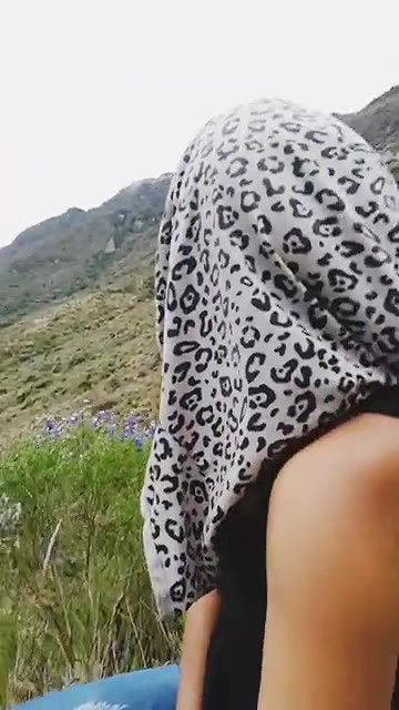 Horny Arab Lady Giving Blowjob Somewere In Hills