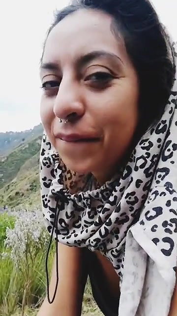Horny Arab Lady Giving Blowjob Somewere In Hills
