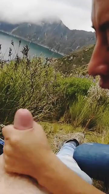 Horny Arab Lady Giving Blowjob Somewere In Hills