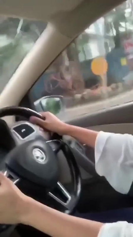 Prajakta Shinde Deep Cleavage Sexy Car Drive