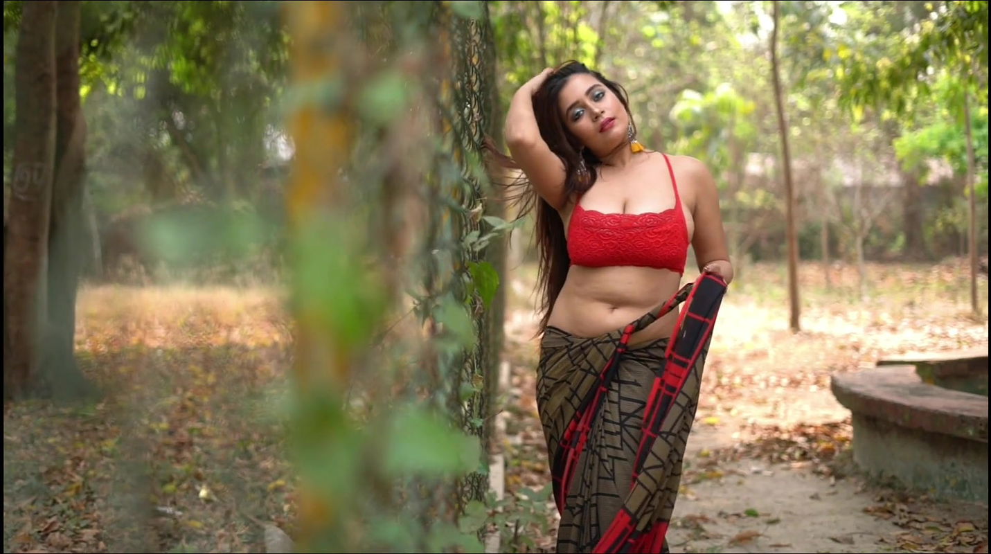 Big boobs model Rimpi photoshoot video – 1