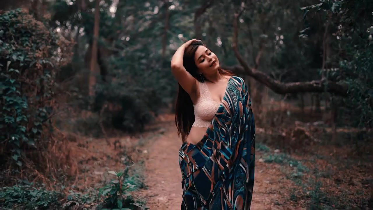 Big boobs model Rimpi photoshoot video – 3