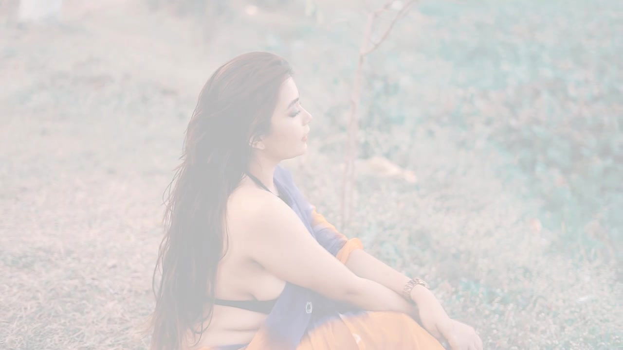 Big boobs model Rimpi photoshoot video – 4