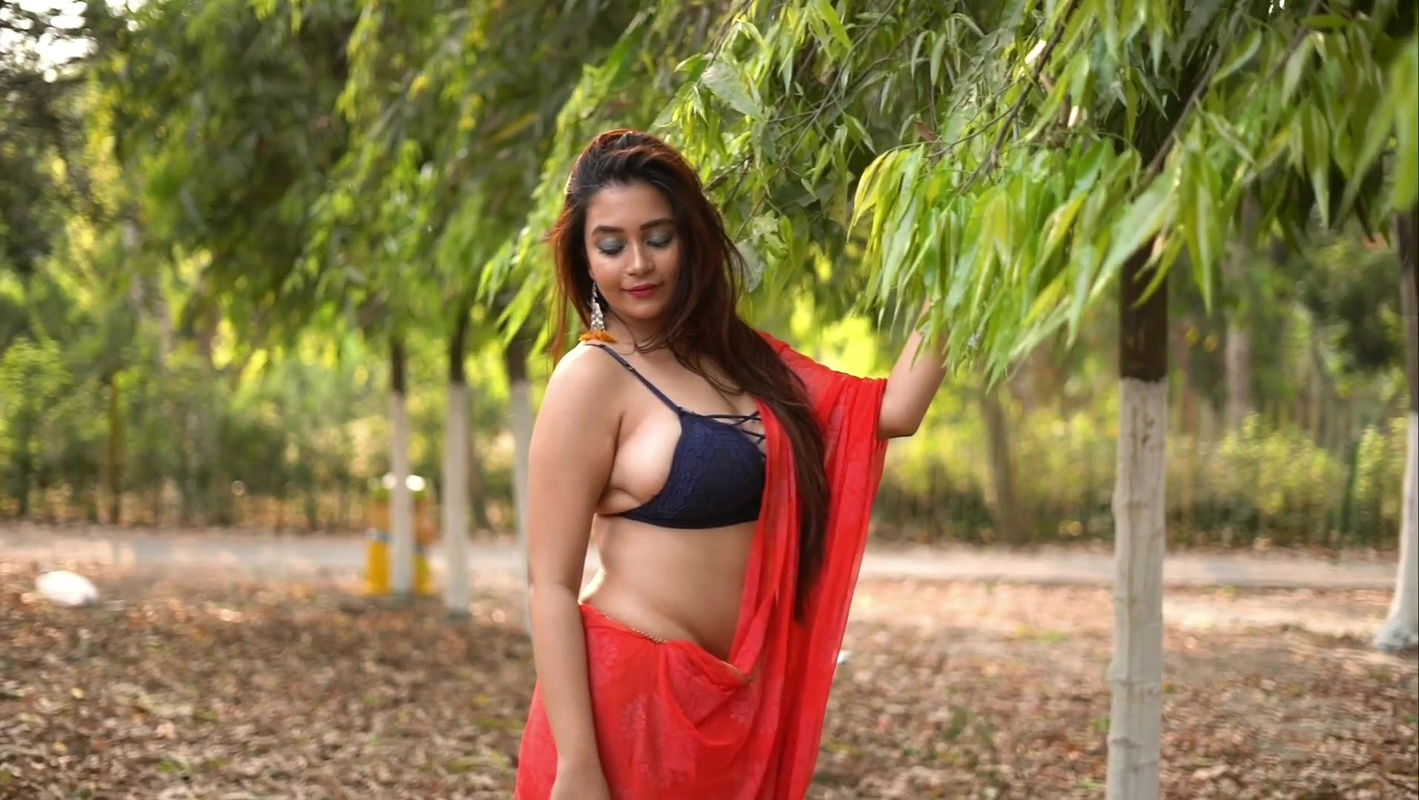 Big boobs model Rimpi photoshoot video – 5