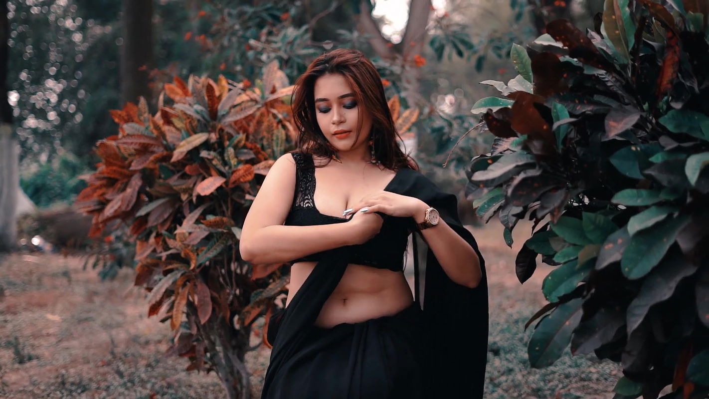 Big boobs model Rimpi photoshoot video – 8