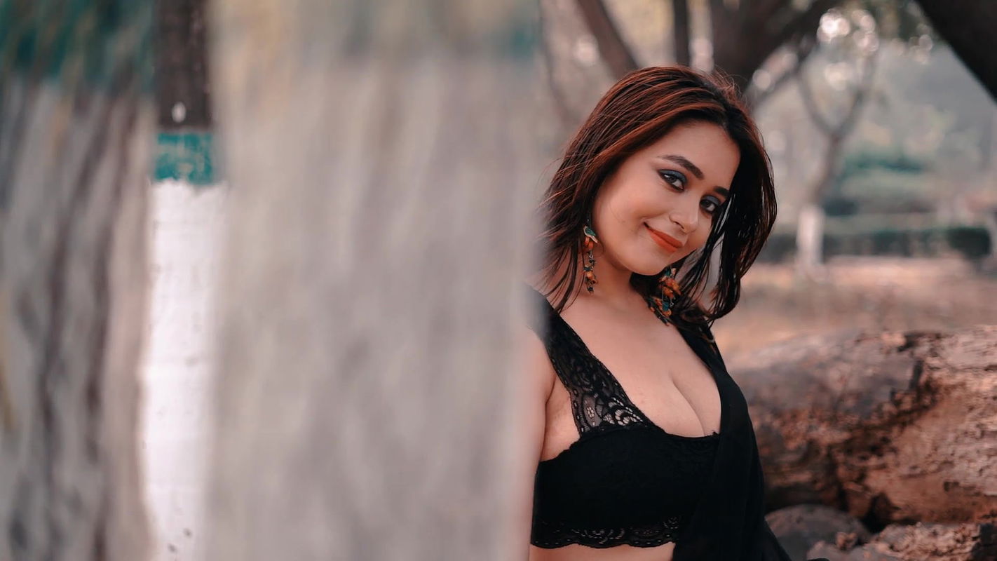 Big boobs model Rimpi photoshoot video – 8